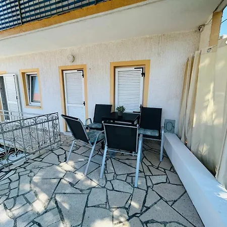 Kalla Apartment *