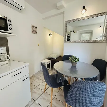 Apartment Kalla *